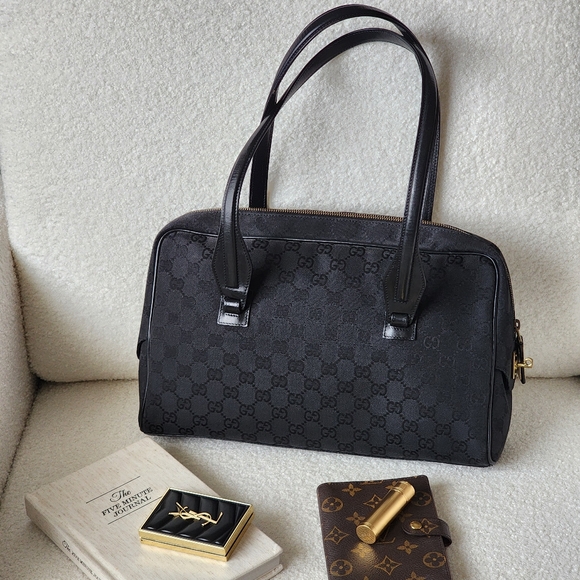 Gucci Handbags - Rare Authentic Vintage Gucci Black Top Handle Tote/Satchel/Doctor Bag